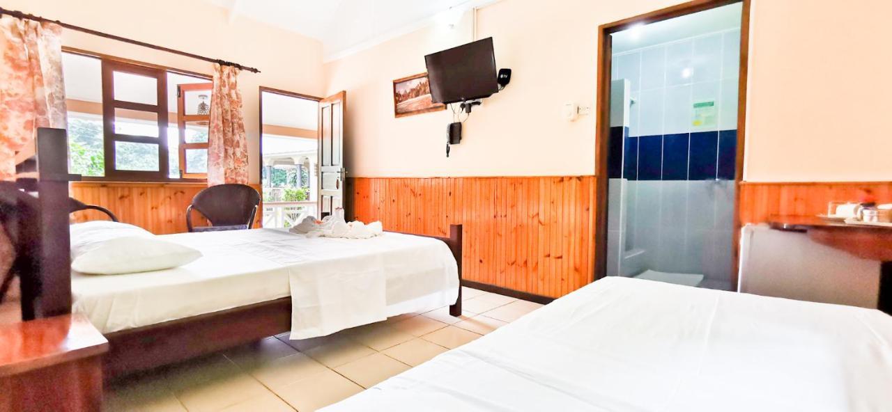 Bernique Guesthouse Ла-Диг Экстерьер фото