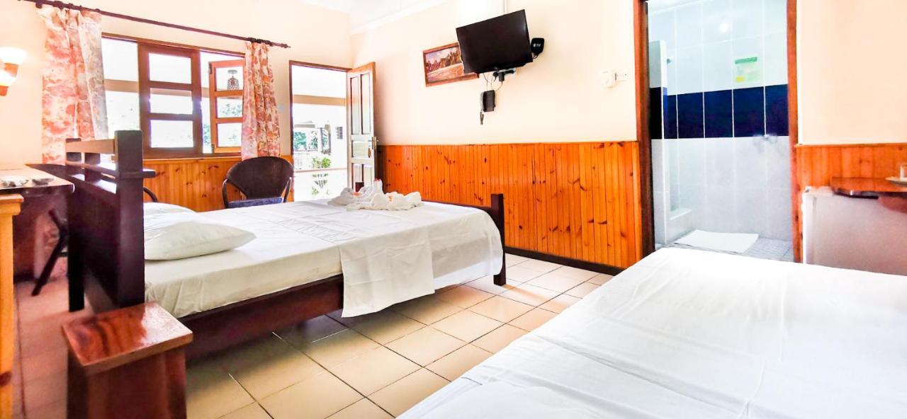 Bernique Guesthouse Ла-Диг Экстерьер фото